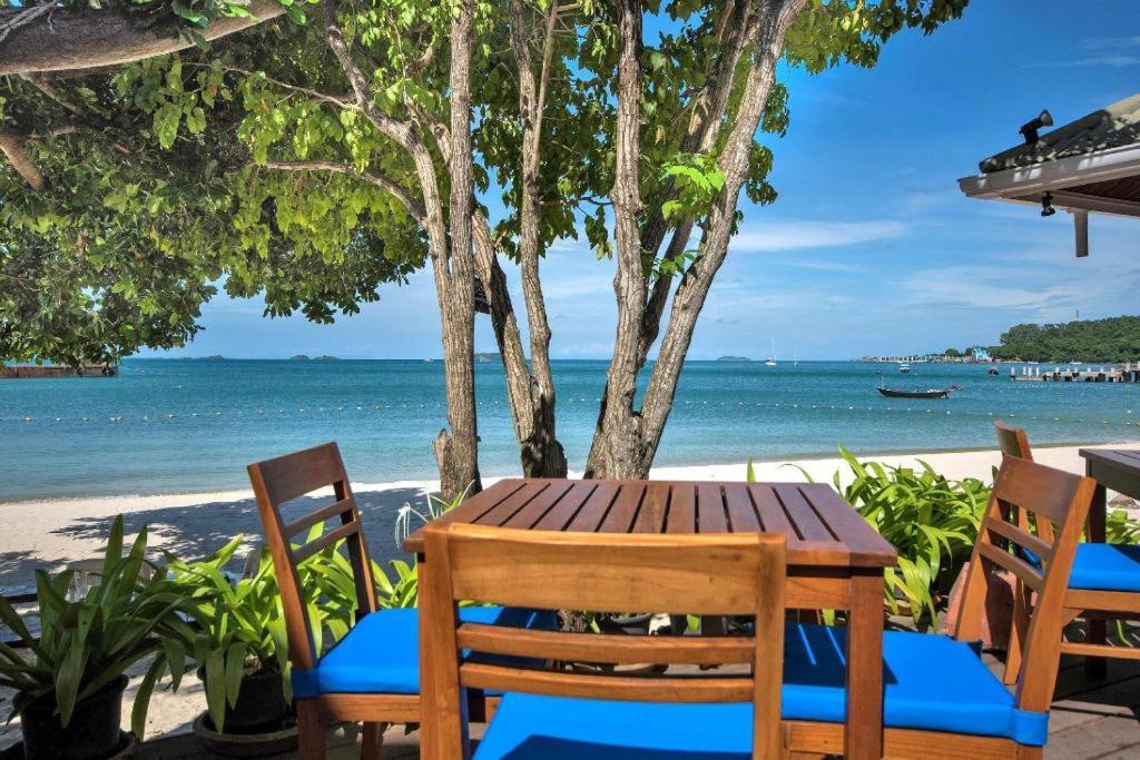 Готель Aqua Beads Samed Koh Samet Екстер'єр фото